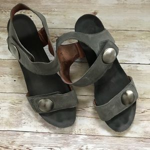 Taos Velcro Buckle Sandals
